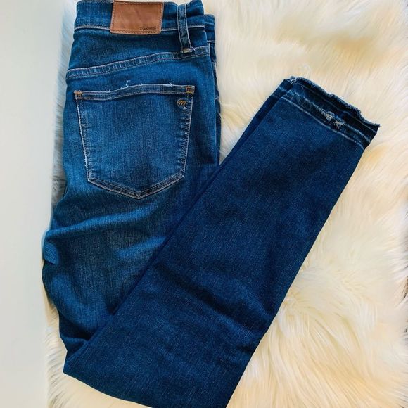 Madewell 10” High-Rise Skinny Jeans: Drop Hem Edition! ❤️ - Picture 9 of 10